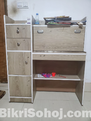 Reading Table